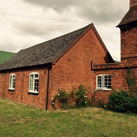Illshaw Heath Farm Guest Lodge 하키 헬스 외부 사진